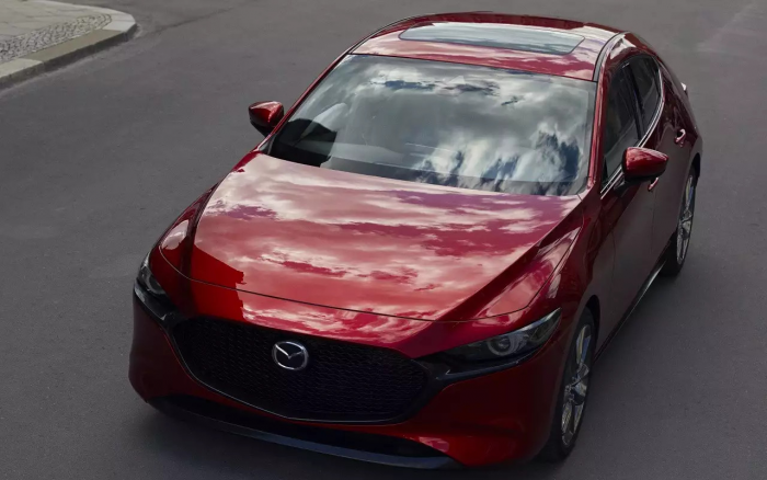 Названы самые выгодные машины для ввоза в Россию