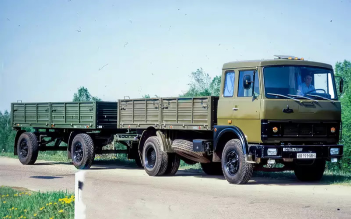 Кабина, рама, подвески, тормоза: как менялись в 80-х минские грузовики