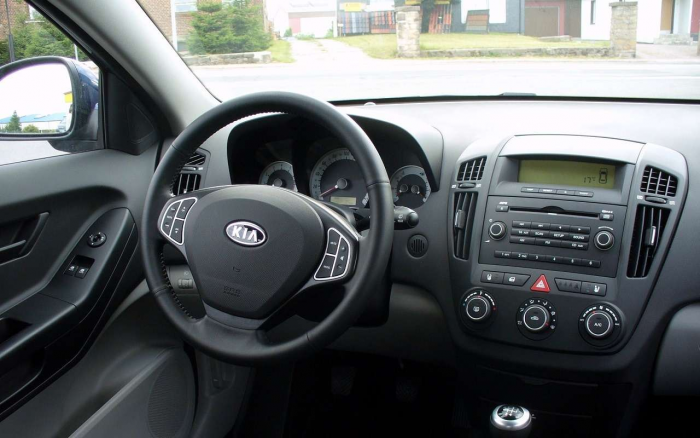 Надежные агрегаты и крепкая ходовая — добротный хэтчбек чуть дороже миллиона