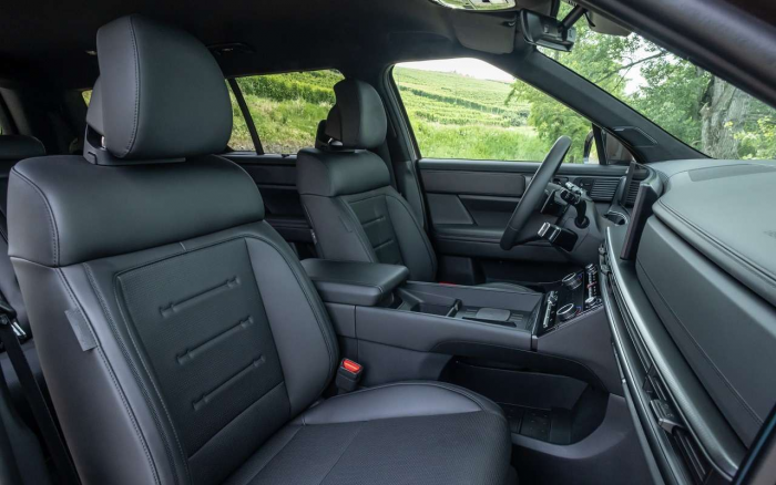 Крупный семейный кроссовер Hyundai вернулся в Россию с ценой ниже «китайцев»