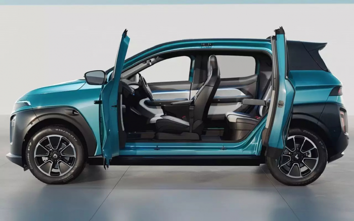 Атом стартует: рассказываем, что будет у него в салоне