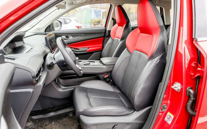 Выбираем кроссовер за 3 млн рублей — да, китайский, конечно!