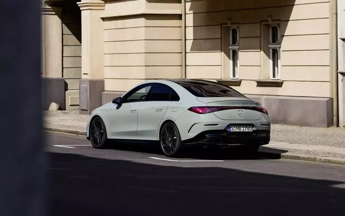 Новый Mercedes-Benz CLA получил китайский мотор