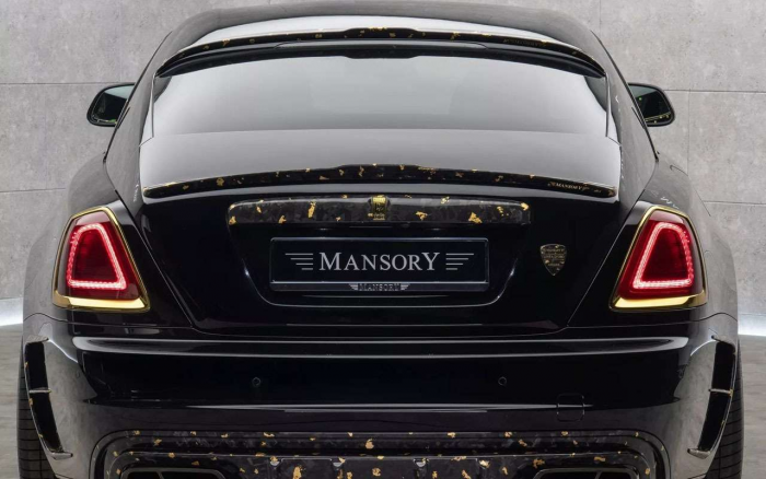 Возмутительная роскошь: этот Rolls-Royce подошел бы главе мафии