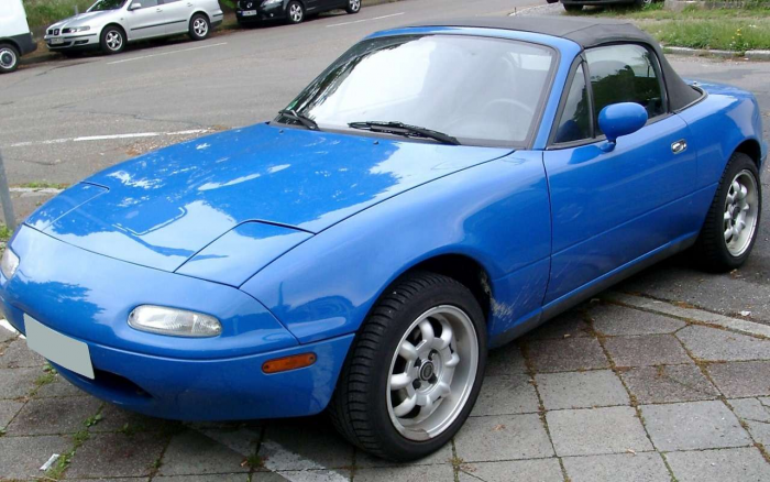 Эта пятерка культовых автомобилей покорила старую Европу