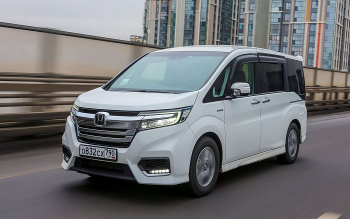 Эти подержанные иномарки чаще всего везут в Россию: им не грозит утильсбор