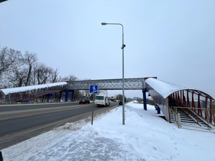 Для пешеходов в районе поселка Ждановский открылся новый надземный переход