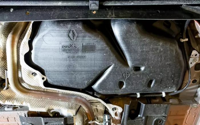 Лада Искра: что с цинком на кузове? Он есть, но не везде