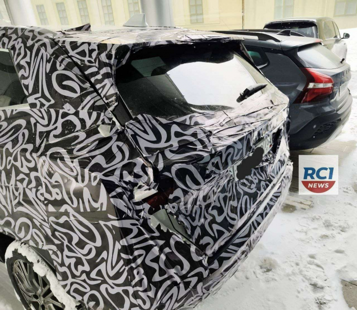 Кроссовер Lada Azimut с механической коробкой — что будет в простых версиях?