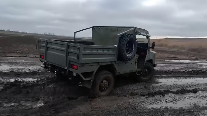 Новые вездеходы "Улан-2" поступают на вооружение российской армии в зону СВО