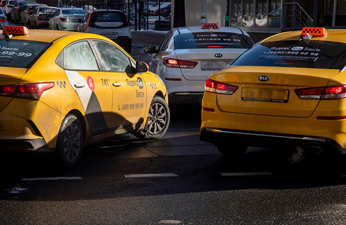 Личные автомобили теряют популярность у россиян