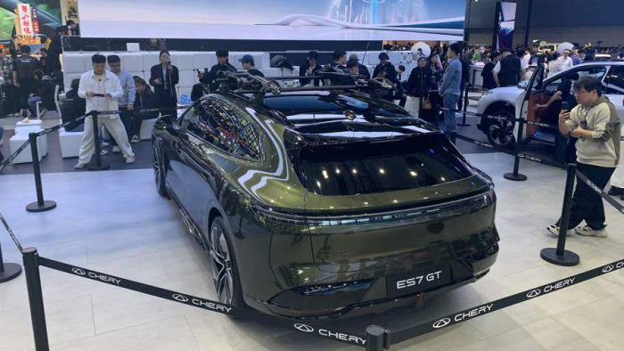 Машины будущего: дебюты автосалона в Гуанчжоу