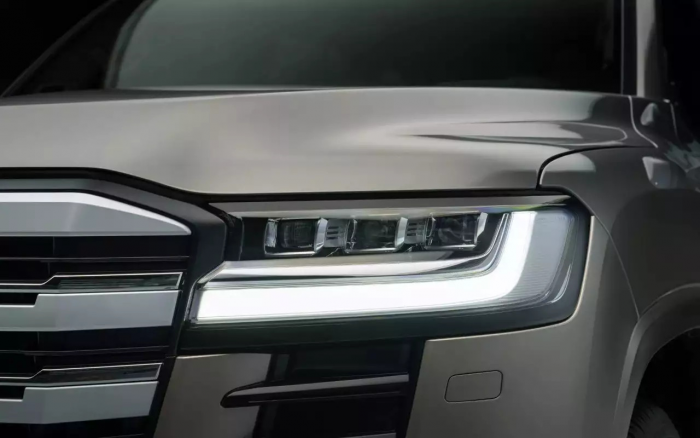 Стартовали продажи самой мощной версии Toyota Land Cruiser 300: подробности