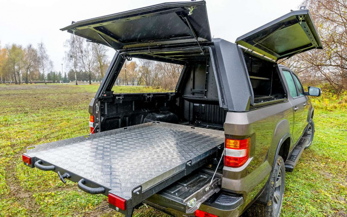 205 сил, гидроавтомат, полный привод — в РФ привезли «почти Silverado»