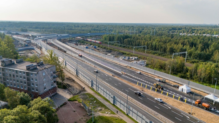 Беглов: За четыре года в Петербурге отремонтировали 750 километров дорог