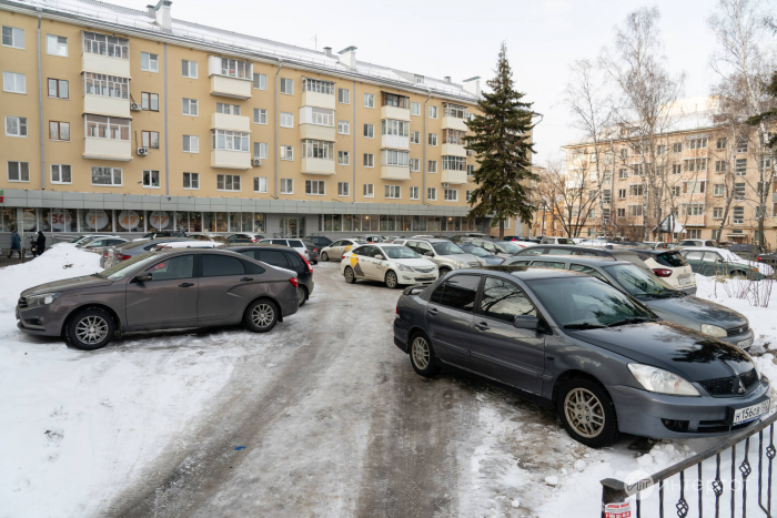 Җылы машина – йөртүче өчен штраф: кышын ишегалдында машинаны җылытырга ярыймы?