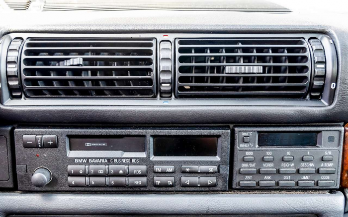 Секрет его молодости: BMW, который похож на BMW