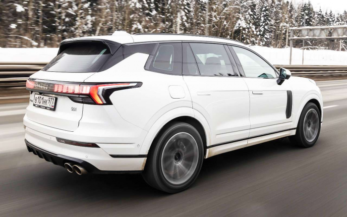 Просторно и слишком мощно: 5 плюсов и 2 особенности Nordcross 001