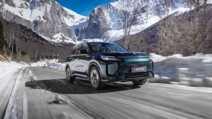 Тест-драйв Evolute i-Space 4x4: "космическая" эволюция налицо