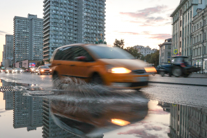 Водитель такси в Москве помог принять роды у пассажирки