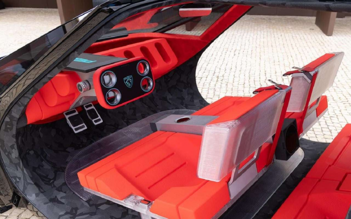 Покатались на машине с таким рулем — как ощущения?