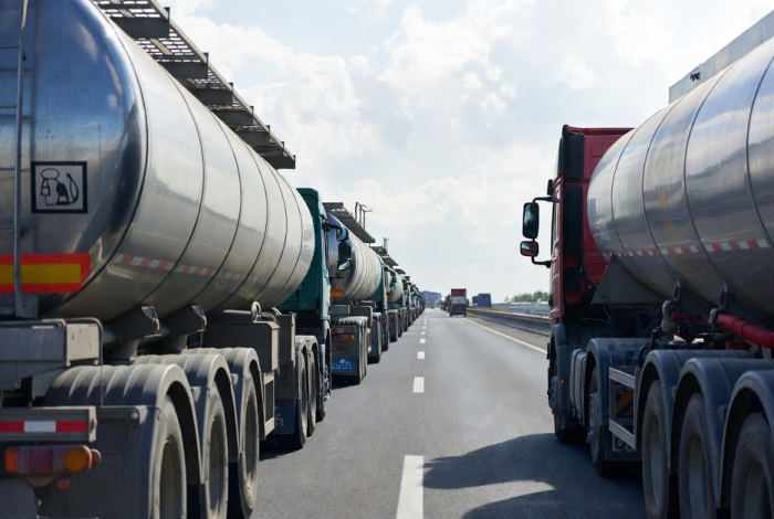 Артемьев призвал к временному разрешению экспорта бензина и солярки