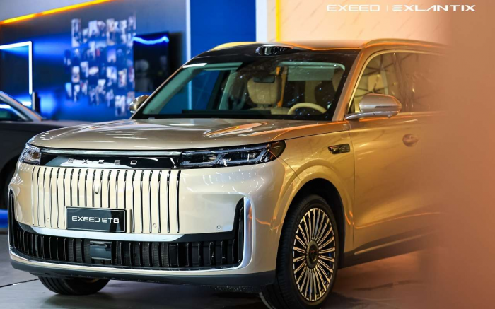 Мощный движок, полный привод, просторный салон — новый флагман едет в РФ