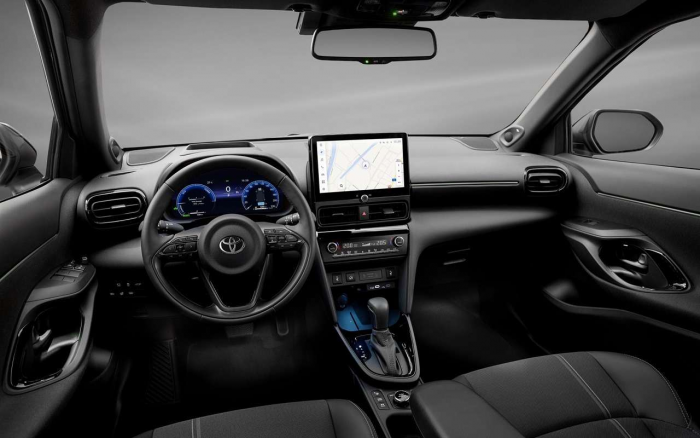 В Россию привезли новый доступный японский кроссовер