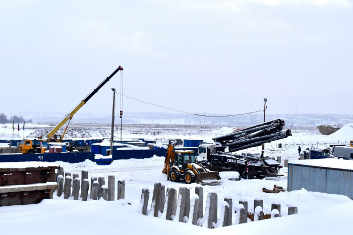 Строители моста через Оку под Рязанью завершили монтаж пролетного строения путепровода на левом берегу