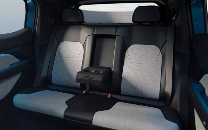 Атом стартует: рассказываем, что будет у него в салоне