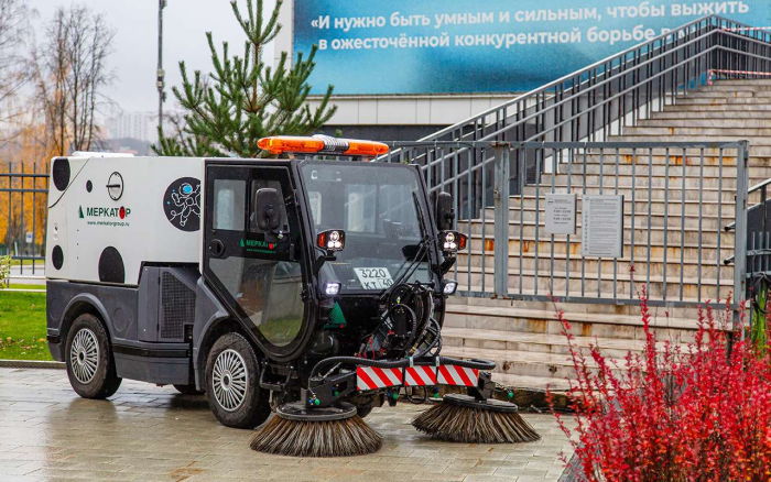 Швейцарский нож на колесах — одна машина взамен бригады дворников и парка техники