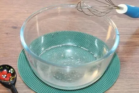 Пышные жаворонки из постного теста