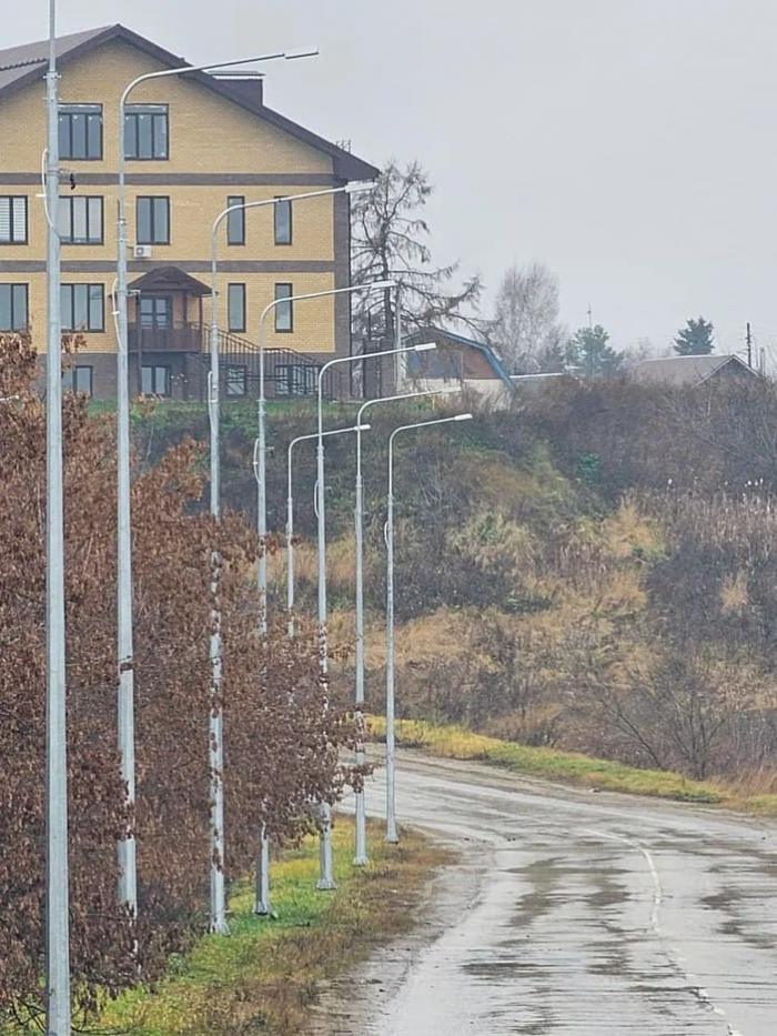 В Лыскове завершён монтаж освещения на подъездной дороге к речному порту