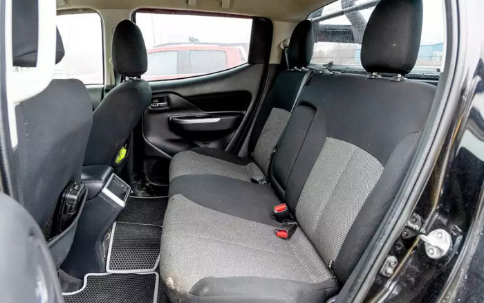 Внедорожники за 4 млн: сравнили новый китайский и японский с пробегом