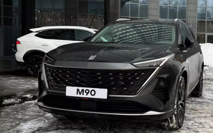 Кроссовер Москвич М90 — первые реальные изображения салона