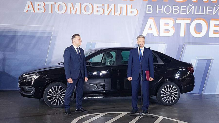 АвтоВАЗ выпустил 1 млн автомобилей с 2022 года