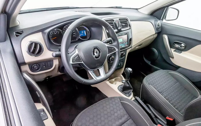 Крепкая подвеска, надежные моторы: добротная иномарка от 500 000 рублей