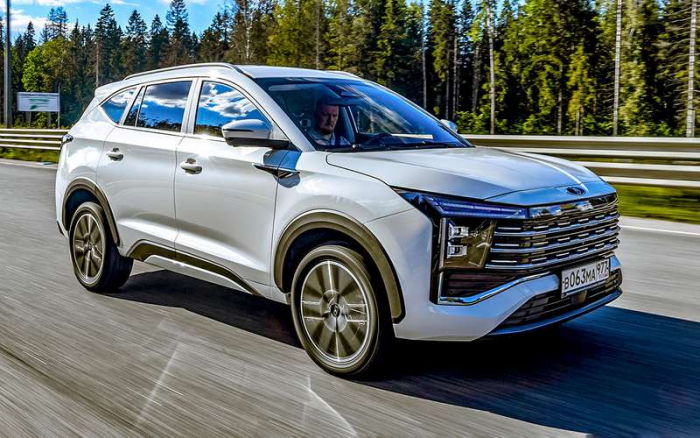 Выбираем лучший большой кроссовер — выигрываем Ладу!