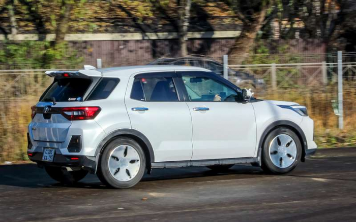 Полный привод, японская сборка и 3 цилиндра — новая Тойота за 2 млн рублей