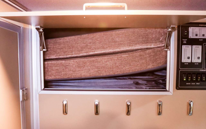 Кухня, спальня, санузел — в этой ГАЗели можно жить: как она устроена