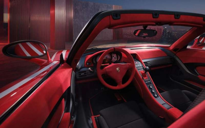 Этот Porsche 2005 года вернулся в состояние нулевого пробега