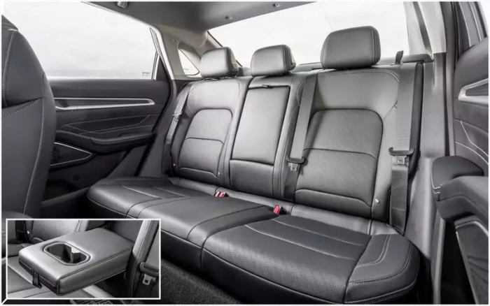 Добротный седан на смену Эмгранду — дешевле на 394 тысячи!