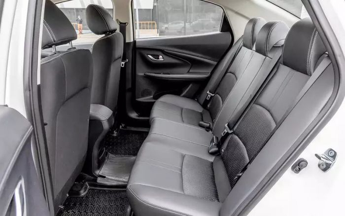 Лада Искра против конкурентов — большой тест недорогих седанов