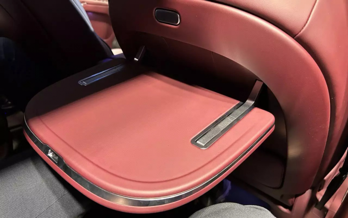 В Россию привезут гибридный автомобиль Voyah Taishan. «За рулем» узнал подробности