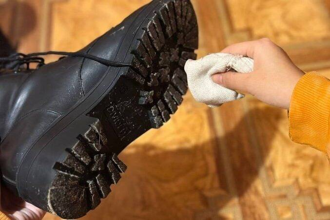 Как легко сделать подошву нескользкой в гололёд