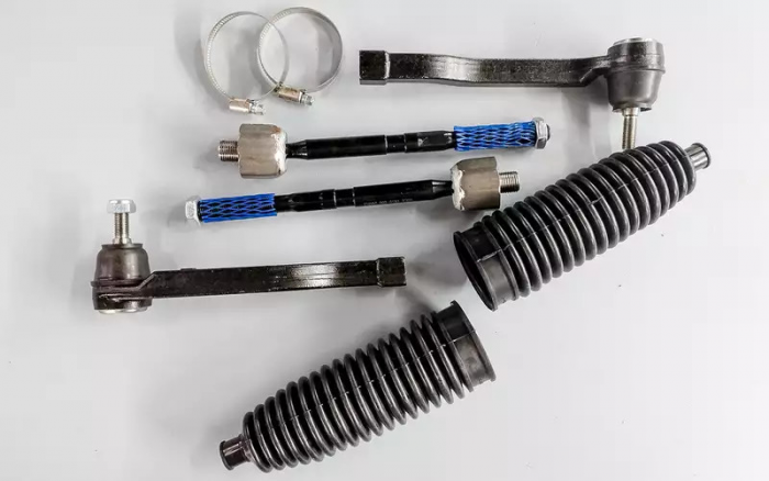 Лада Веста 2015 года: что ломается? Сколько ушло на ремонт и на бензин?