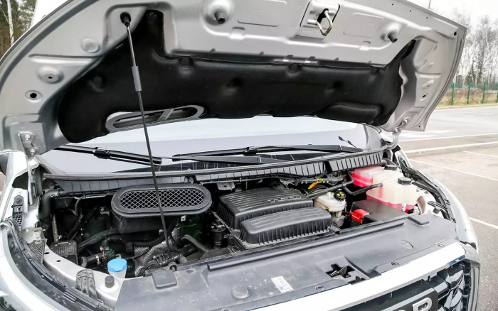 Дизель, МКП, богатое оснащение — надежный новичок на замену Транзита