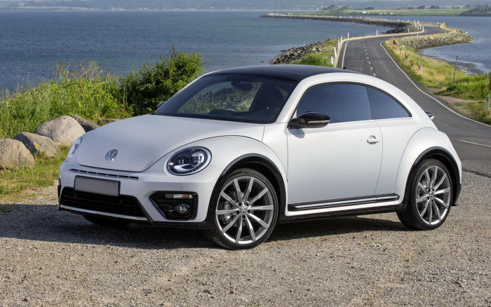 Рейтинг стильных хэтчбеков по цене Весты