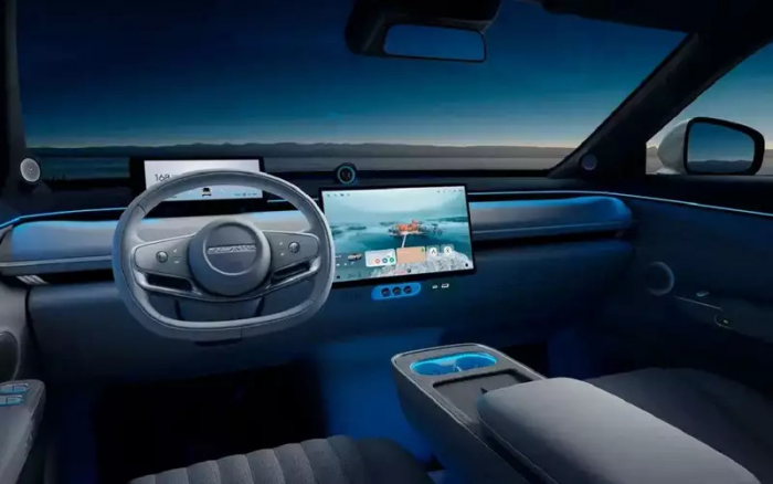 Exlantix или Wey: выбираем гибридный премиум-кроссовер