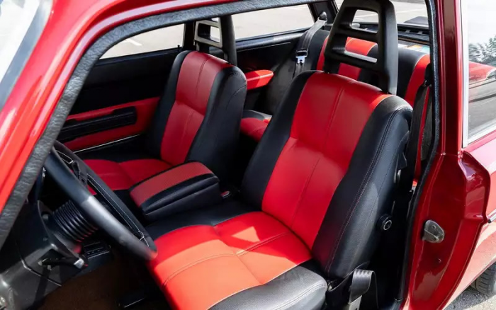 «Вольво-драйвер» — за что любили Volvo 240 и над чем подшучивали